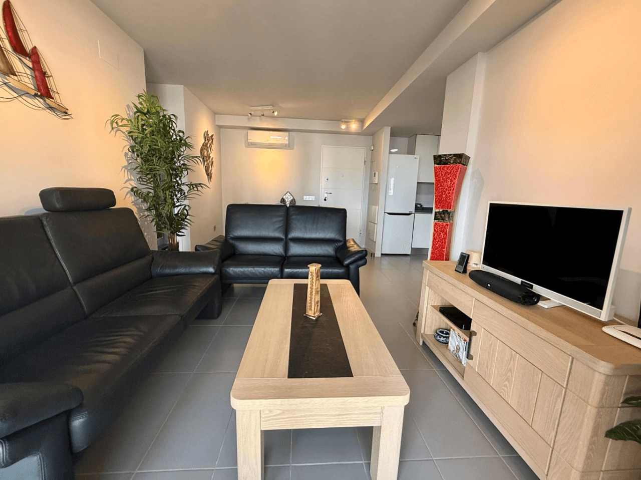 Espectacular apartamento en Denia con vistas abiertas, situado a 120m de la playa y 850m de la ciudad
