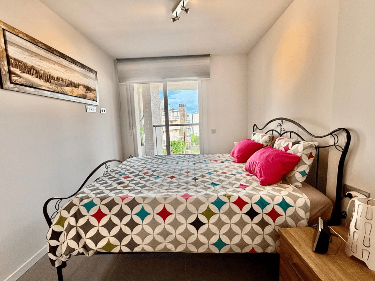 Espectacular apartamento en Denia con vistas abiertas, situado a 120m de la playa y 850m de la ciudad