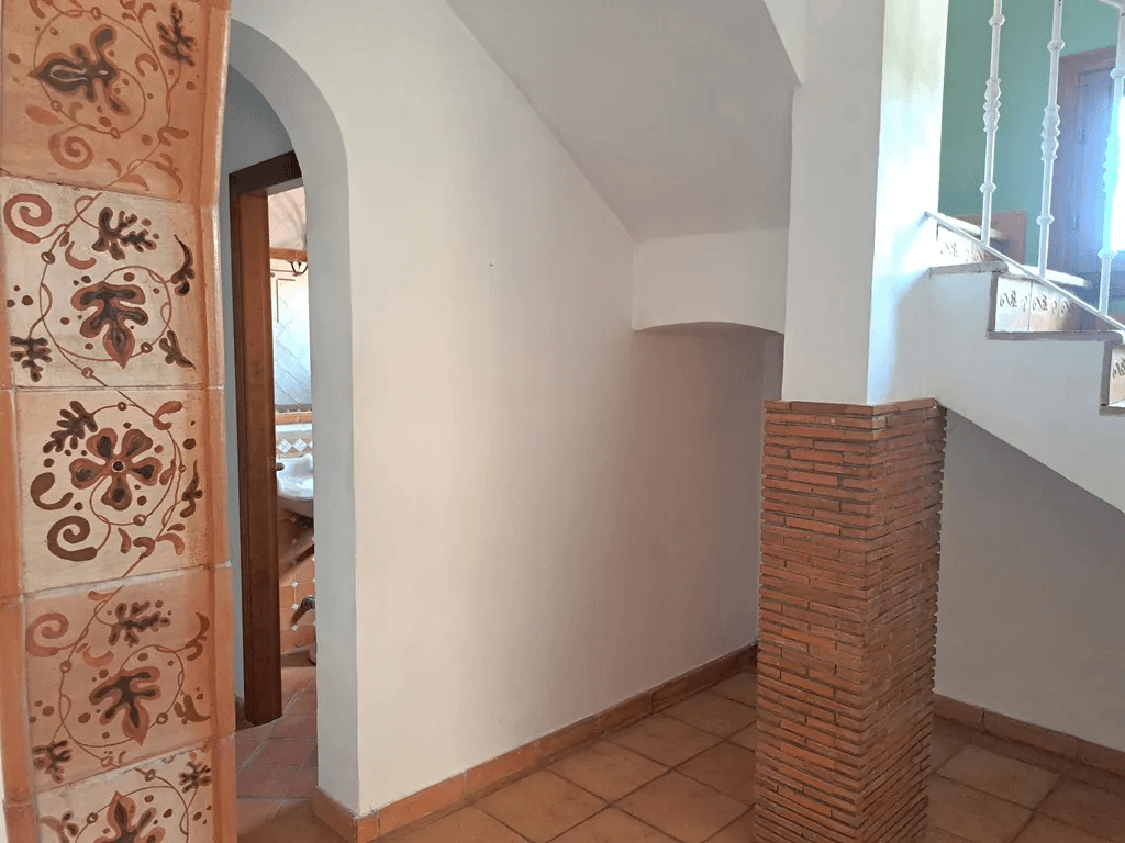 Villa familiar con piscina en venta en Orba