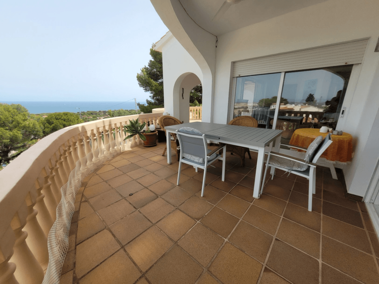 Chalet pareado en venta en Dénia con vistas panorámicas