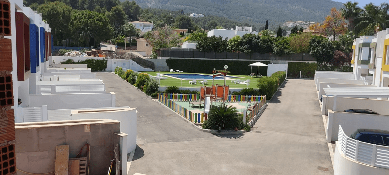 Chalet  moderno  de  nueva   construcción    listo  para entrar