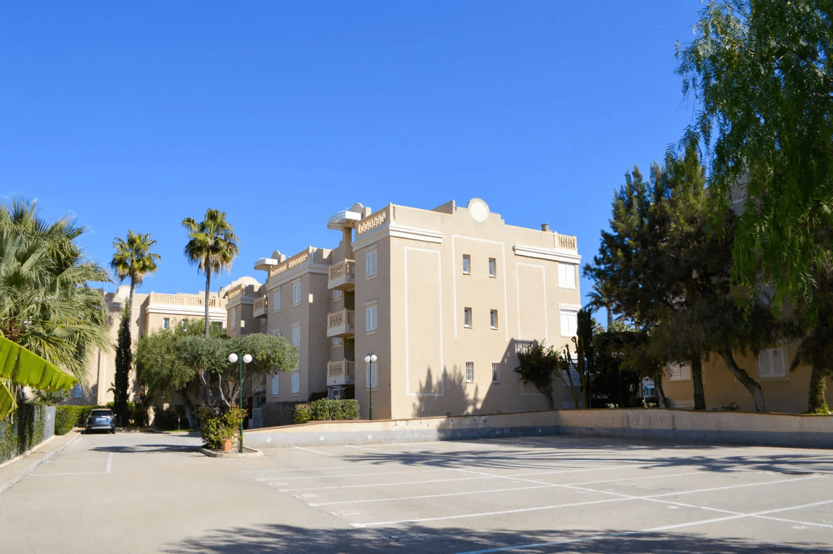 Apartamento 2 dormitorios con vistas al mar en venta en Dénia