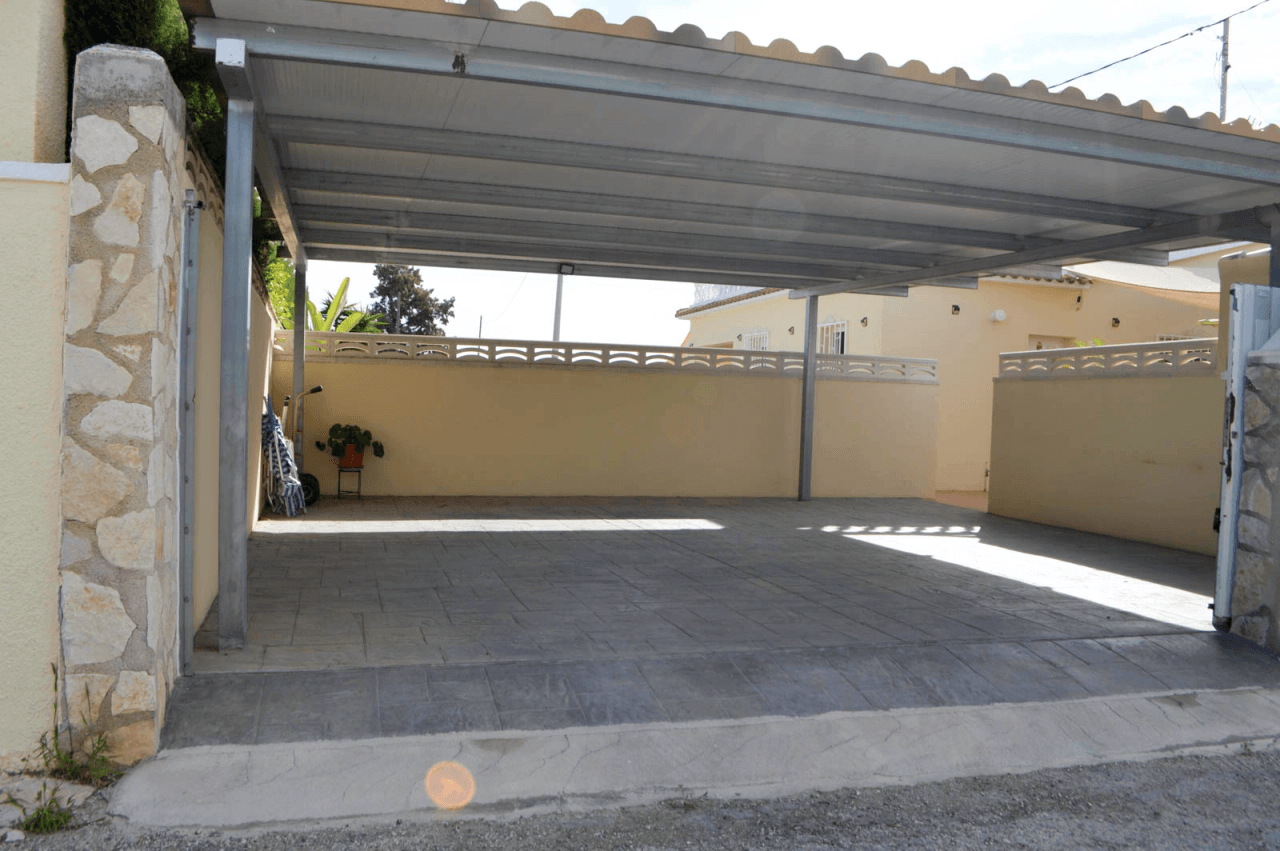 Villa de 4 dormitorios en Las Marinas, en la zona de Las Brisas