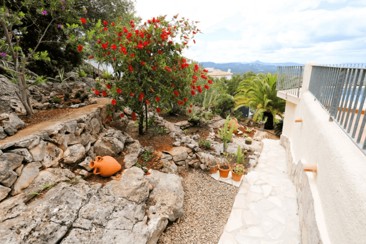 Villa "Pura Vida" en Montepego – Rafol d’Almúnia: tranquilidad, vistas y mucho espacio en plena naturaleza