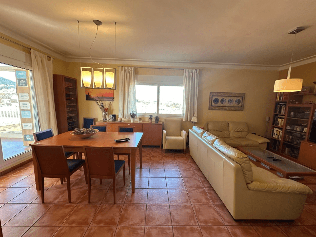 Ático en Venta en Dénia con Vistas Panorámicas