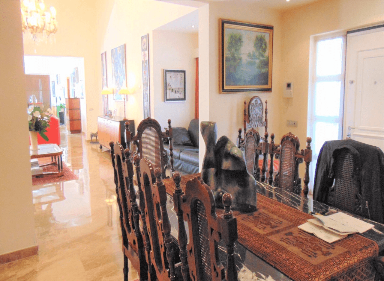 Villa en Oliva en venta