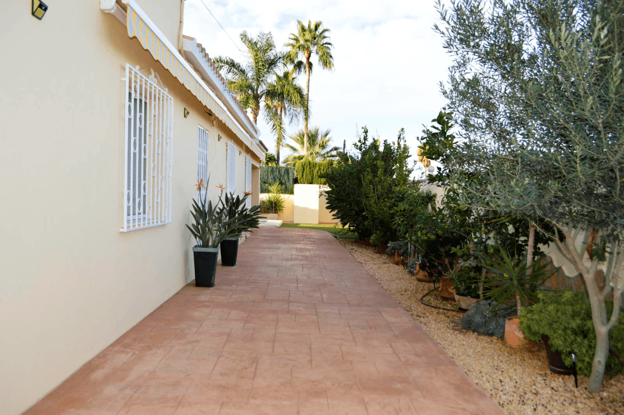 Villa de 4 dormitorios en Las Marinas, en la zona de Las Brisas