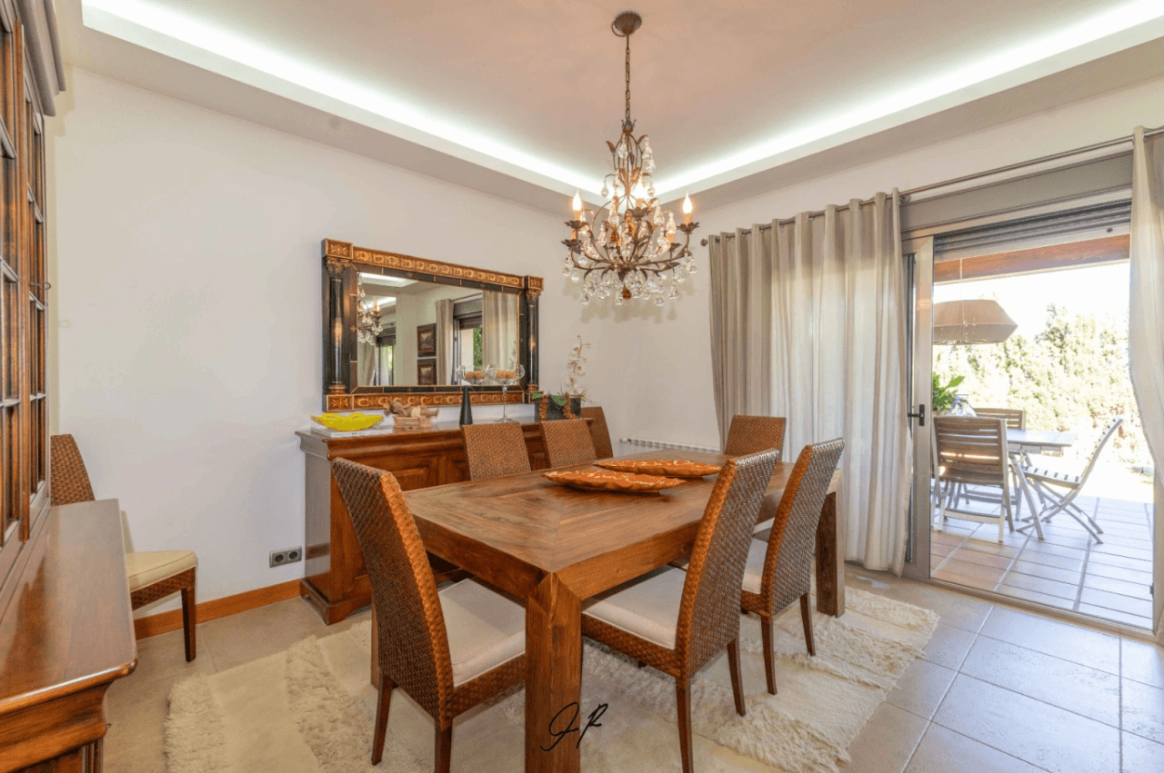 Chalet de lujo en excelente zona Residencial- Denia