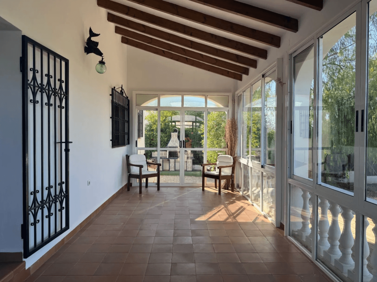 Chalet en venta en Denia, El Montgó: 3 dormitorios + altillo y piscina.