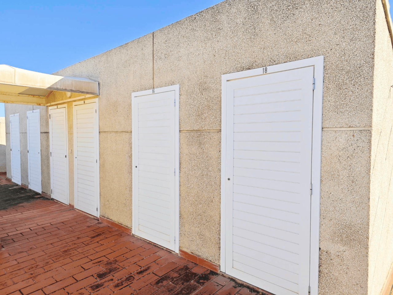 Apartamento 2 dormitorios con vistas al mar en venta en Dénia