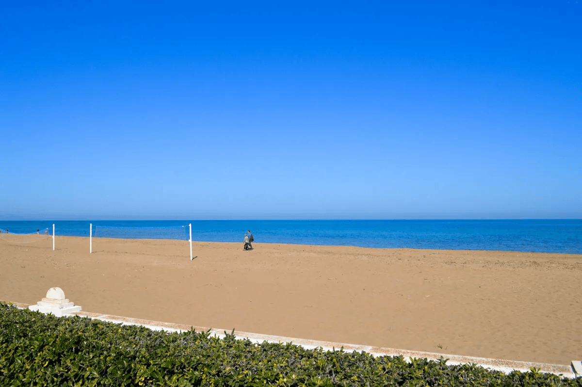 Apartamento 2 dormitorios con vistas al mar en venta en Dénia