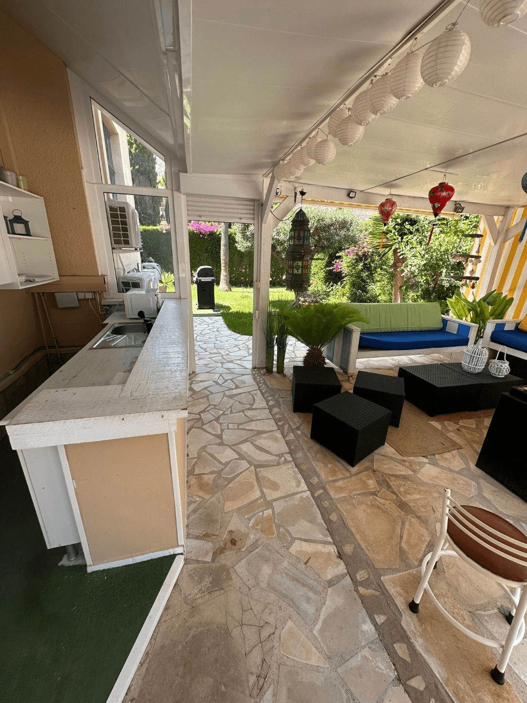 Chalet en Venta en Dénia con Vistas al Mar y la Montaña