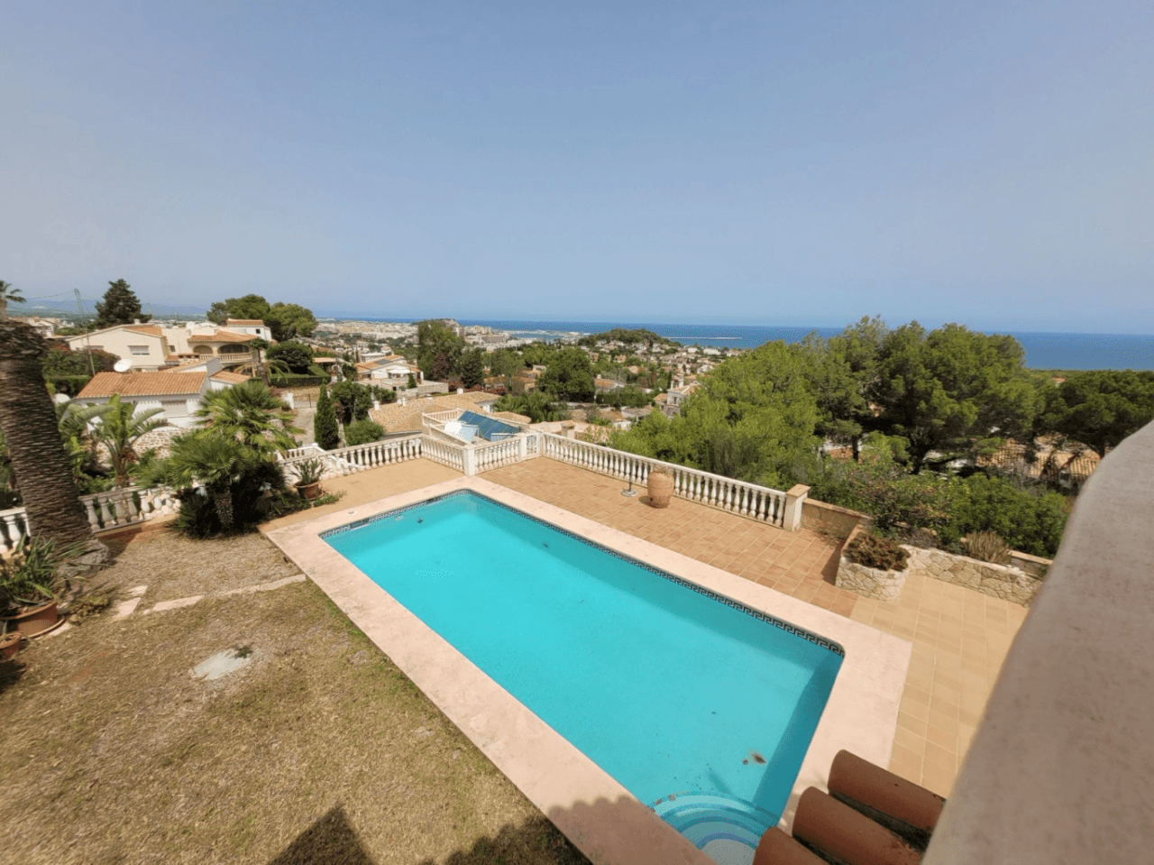 Chalet pareado en venta en Dénia con vistas panorámicas