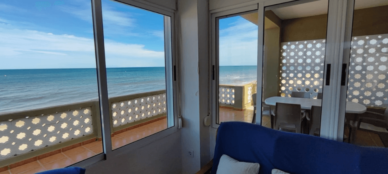 Apartamento en Primera Linea