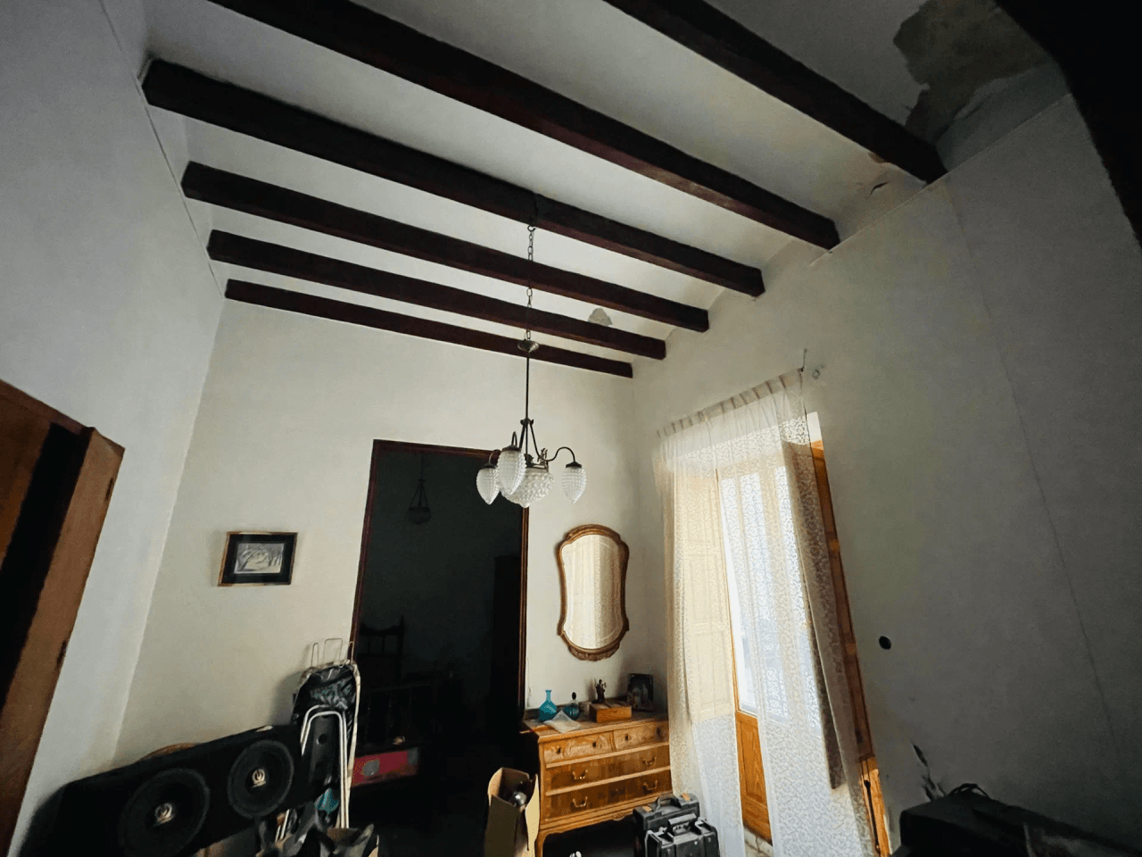Vergel. Casa de pueblo grande con muchas posibilidades en venta