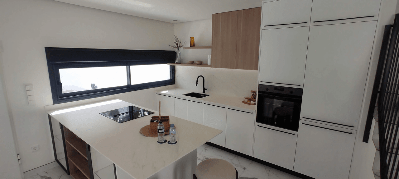 Chalet  moderno  de  nueva   construcción    listo  para entrar