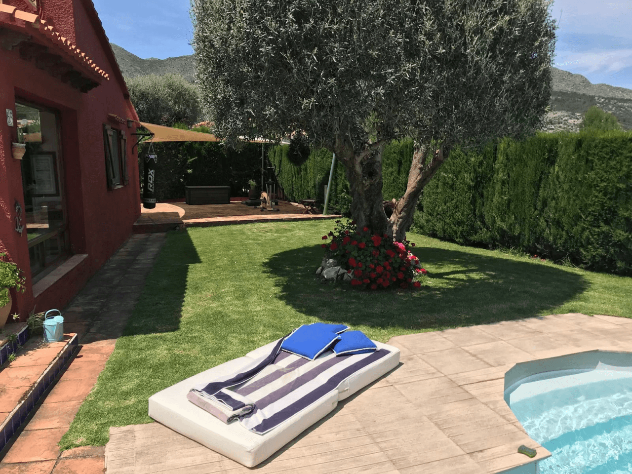 Chalet en venta en Orba con piscina
