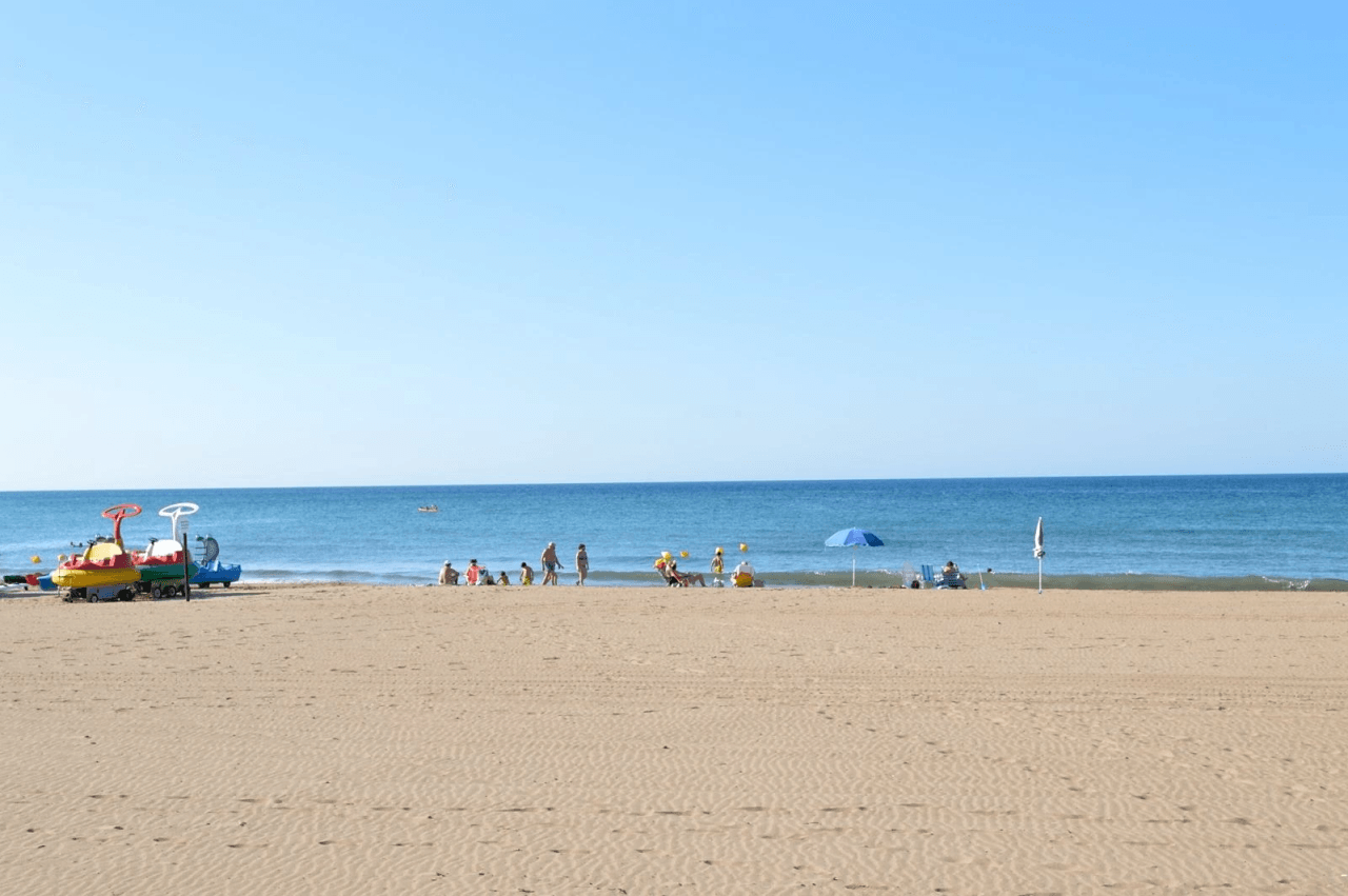 Apartamento 2 dormitorios con vistas al mar en venta en Dénia