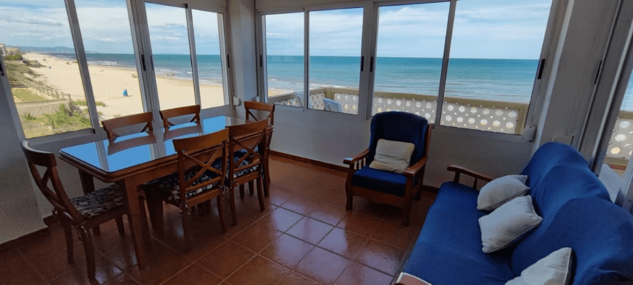 Apartamento en Primera Linea