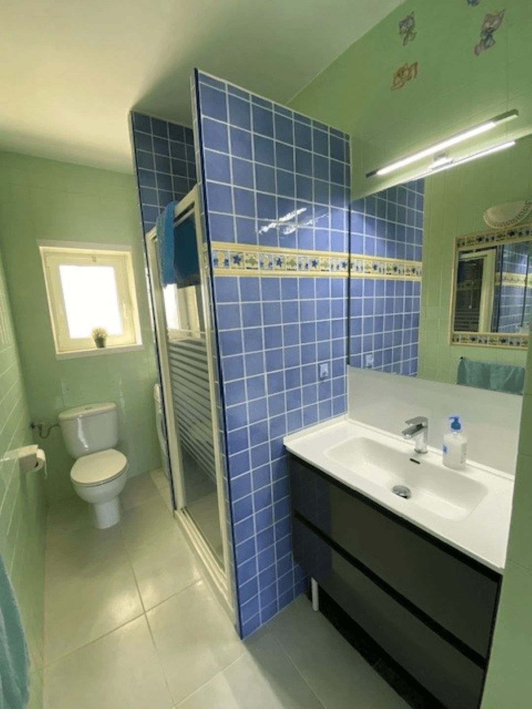 Apartamento en venta en Denia, Primera Línea Playa con vistas al mar, 2 dormitorios.