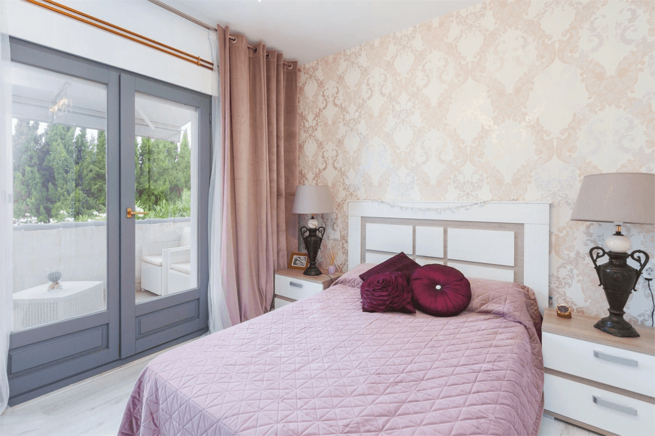 Bungalow con piscina comunitaria en Pedreguer