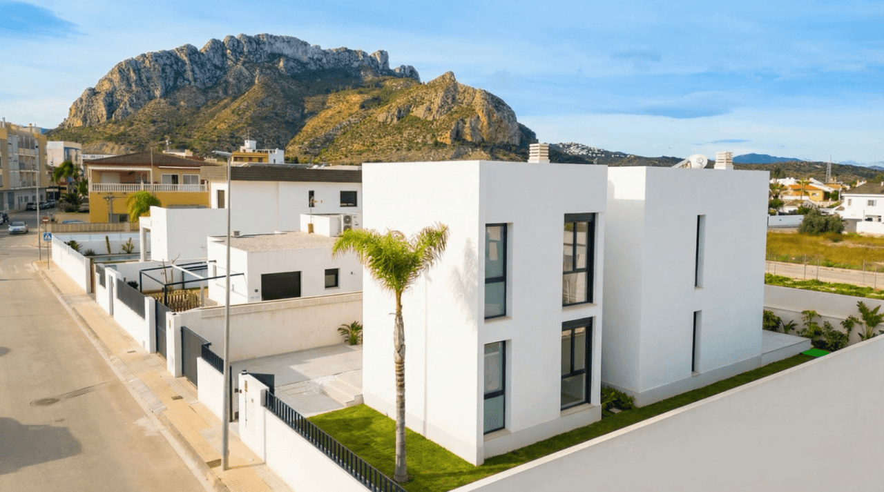 Moderna villa de nueva construcción en Vergel