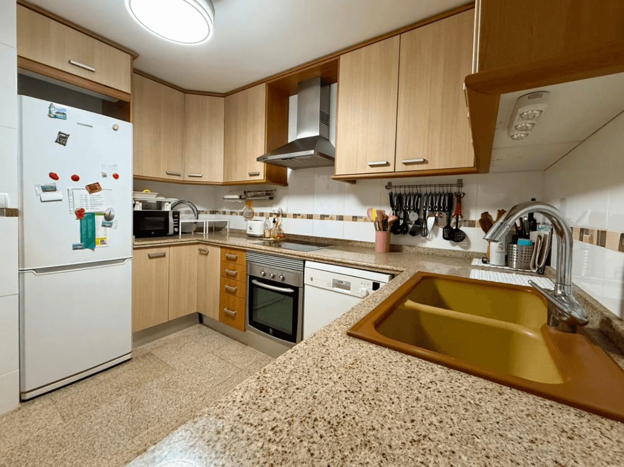 Apartamento de tres dormitorios en Denia, zona Miguel Hernandez