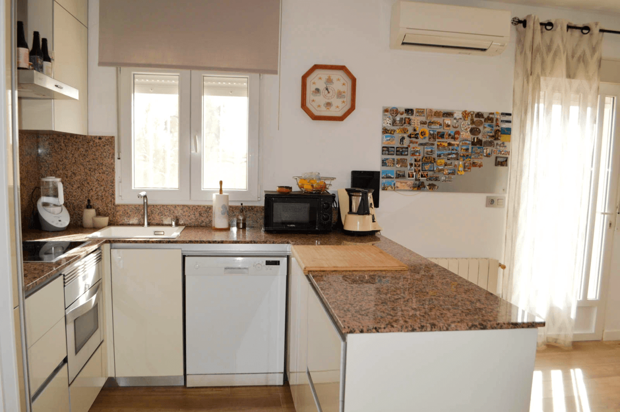 Villa de 4 dormitorios en Las Marinas, en la zona de Las Brisas