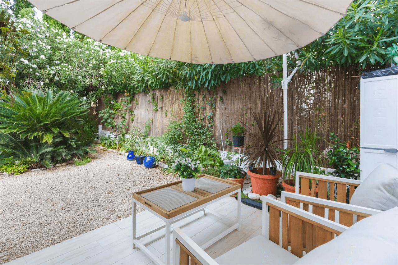 Bungalow con piscina comunitaria en Pedreguer