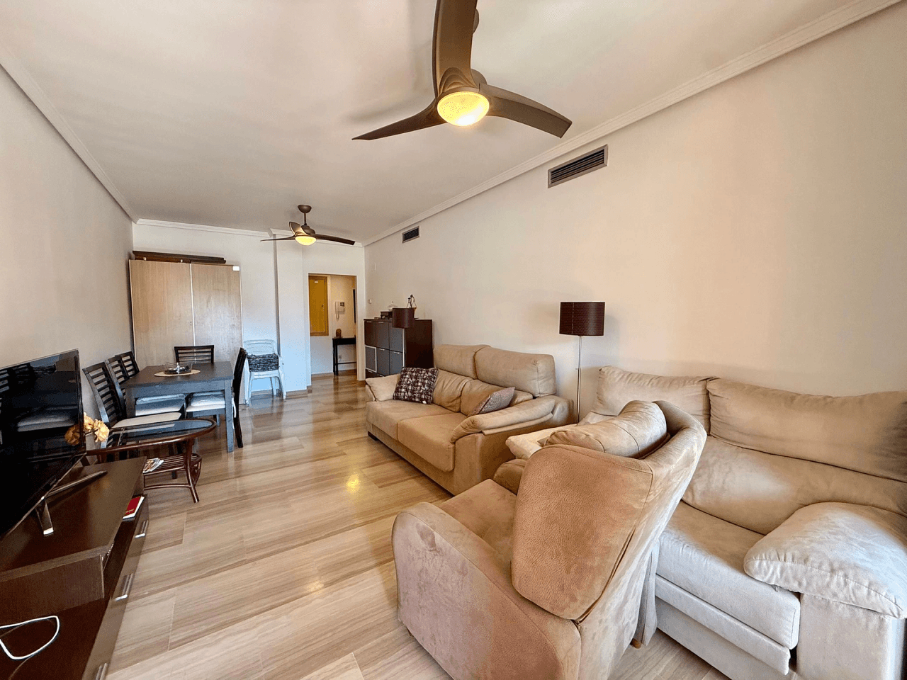 Apartamento de tres dormitorios en Denia, zona Miguel Hernandez