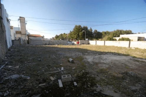 Solar en Els Poblets con proyecto, en el centro del pueblo, 1km al mar.