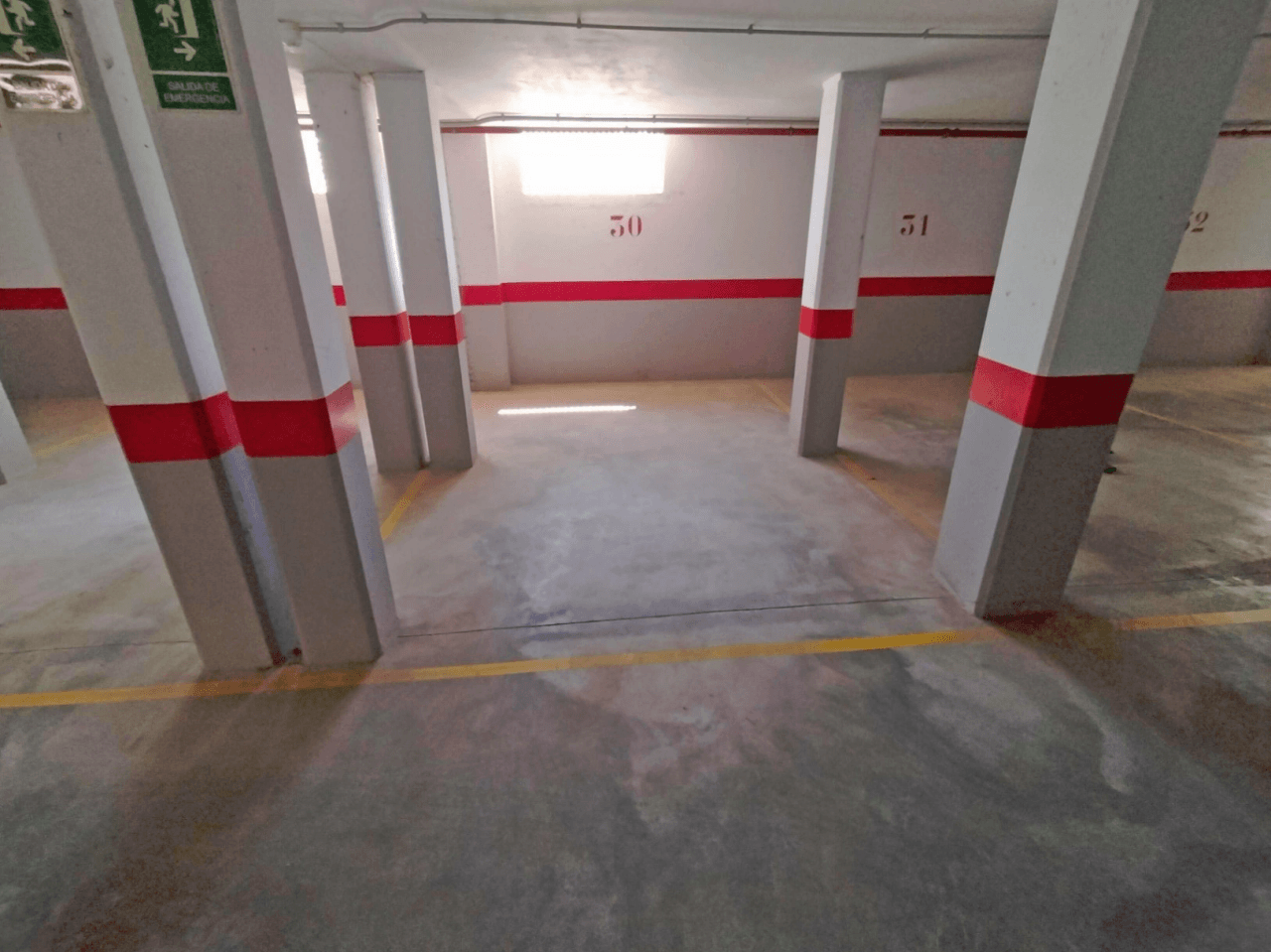 Piso en Denia, Las Marinas: 2 dormitorios y piscina comunitaria