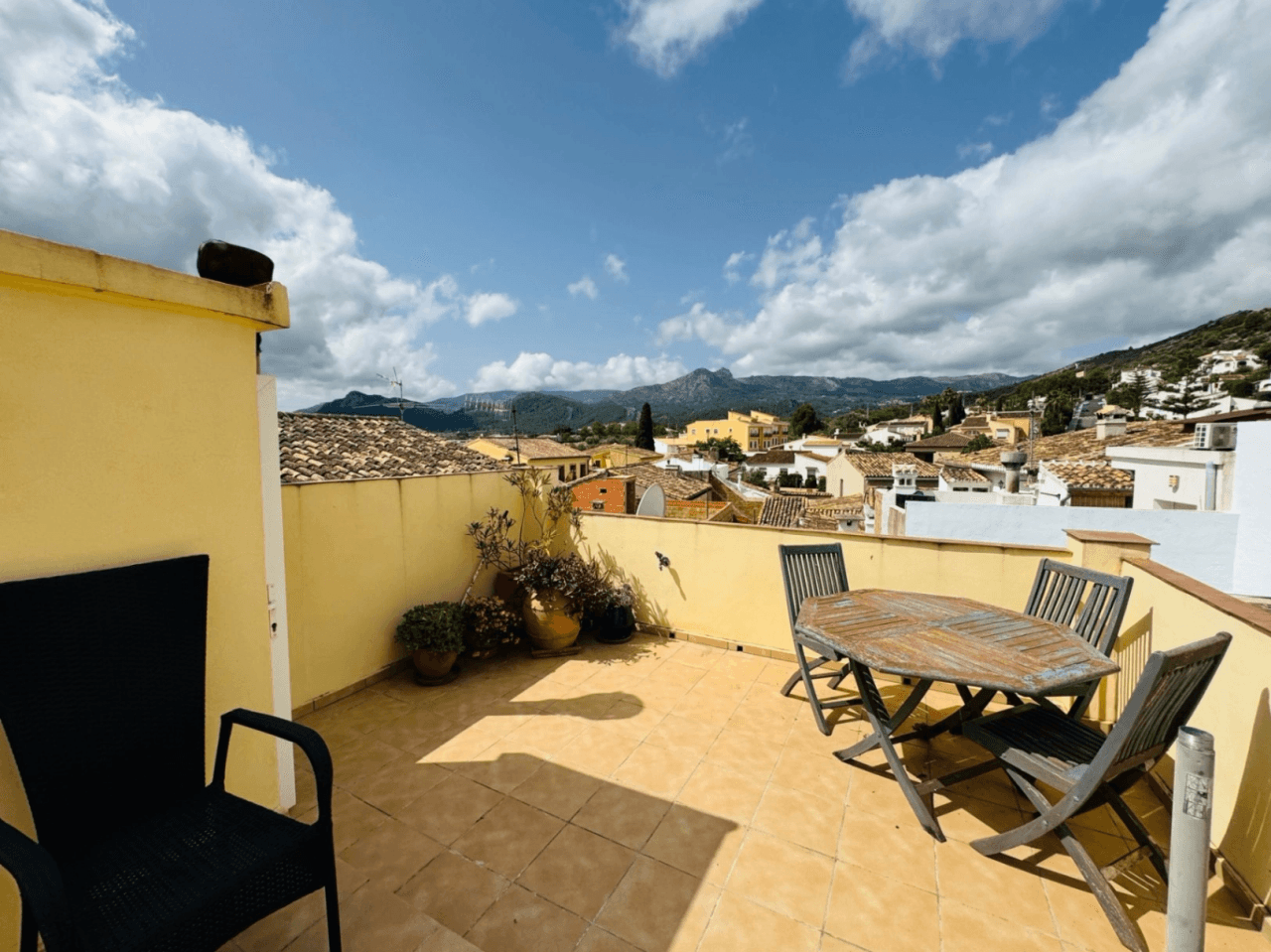 Casa rural en Tormos en buen estado
