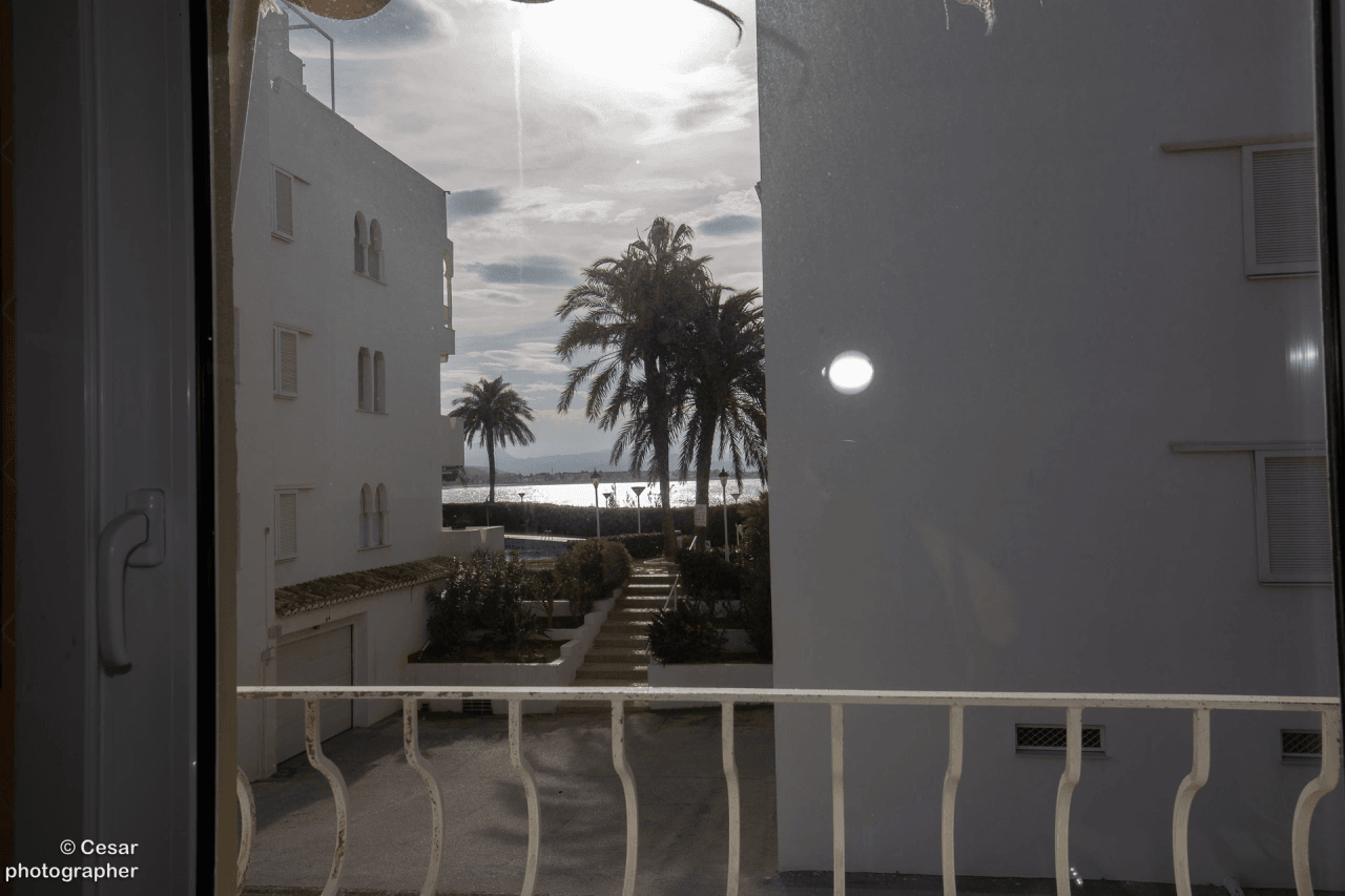 Chalet en venta en Primera Línea Marinas, Denia: 6 habitaciones, piscina privada.