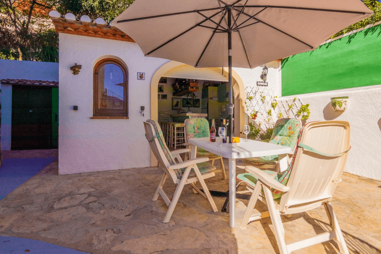 Villa con piscina y vistas a la montaña - Benigembla