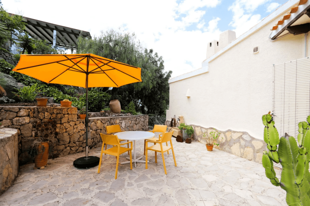 Villa "Pura Vida" en Montepego – Rafol d’Almúnia: tranquilidad, vistas y mucho espacio en plena naturaleza