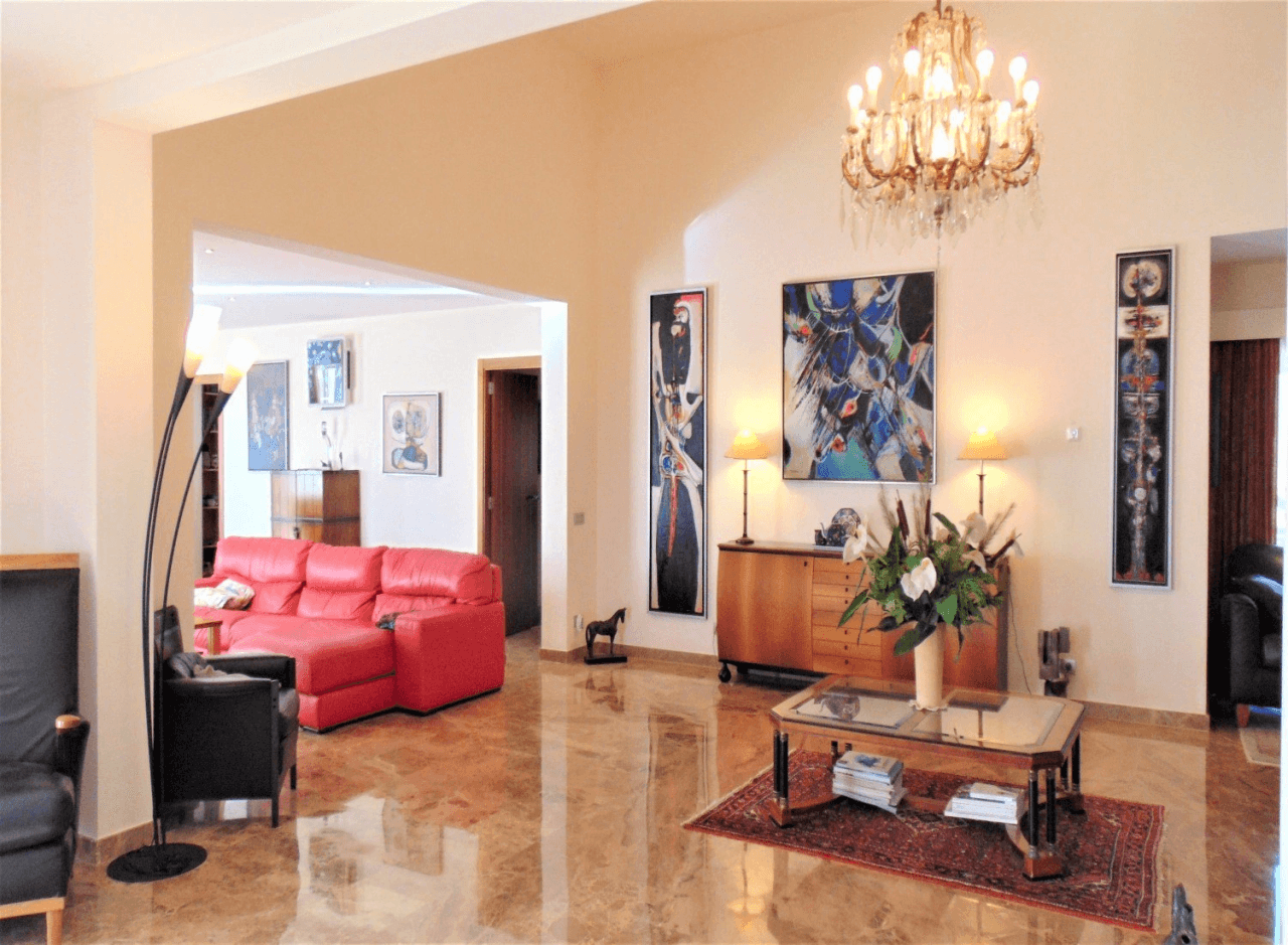 Villa en Oliva en venta