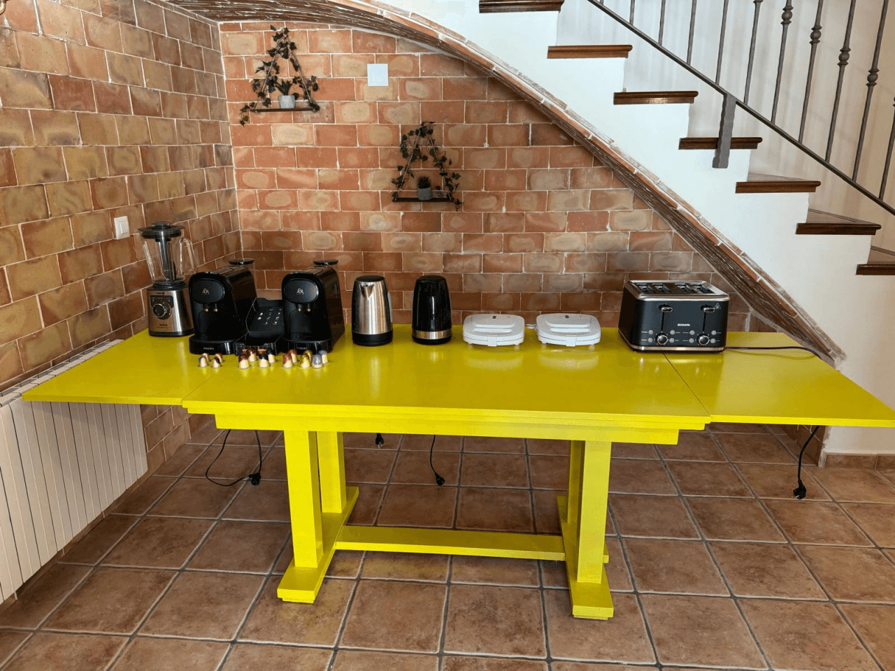 Chalet en venta con 9 dormitorios en La Carroja, Alicante