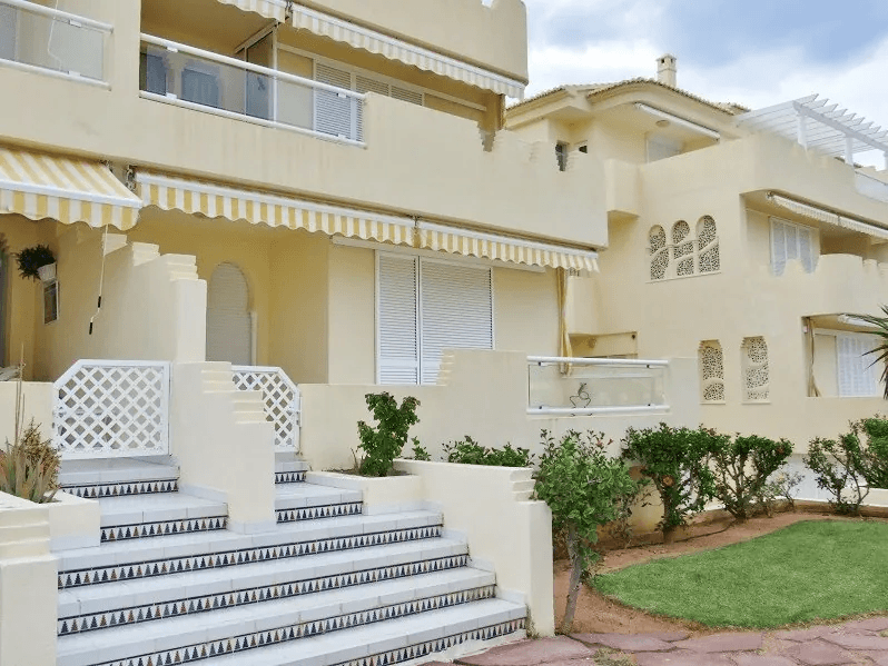 Apartamento en Denia, Primera línea de playa, 3 habitaciones, 2 baños, alquiler
