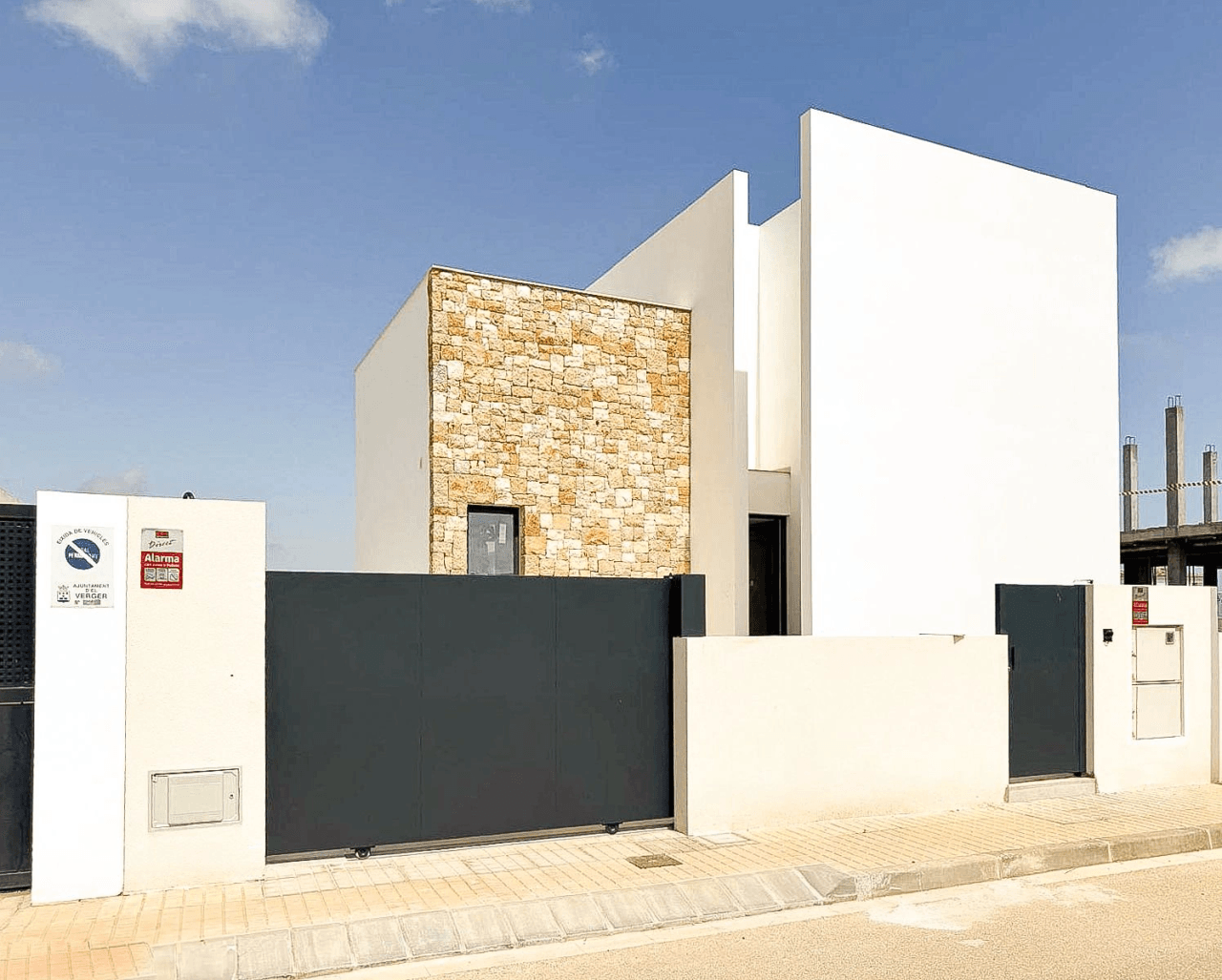 Moderna villa de nueva construcción en Vergel