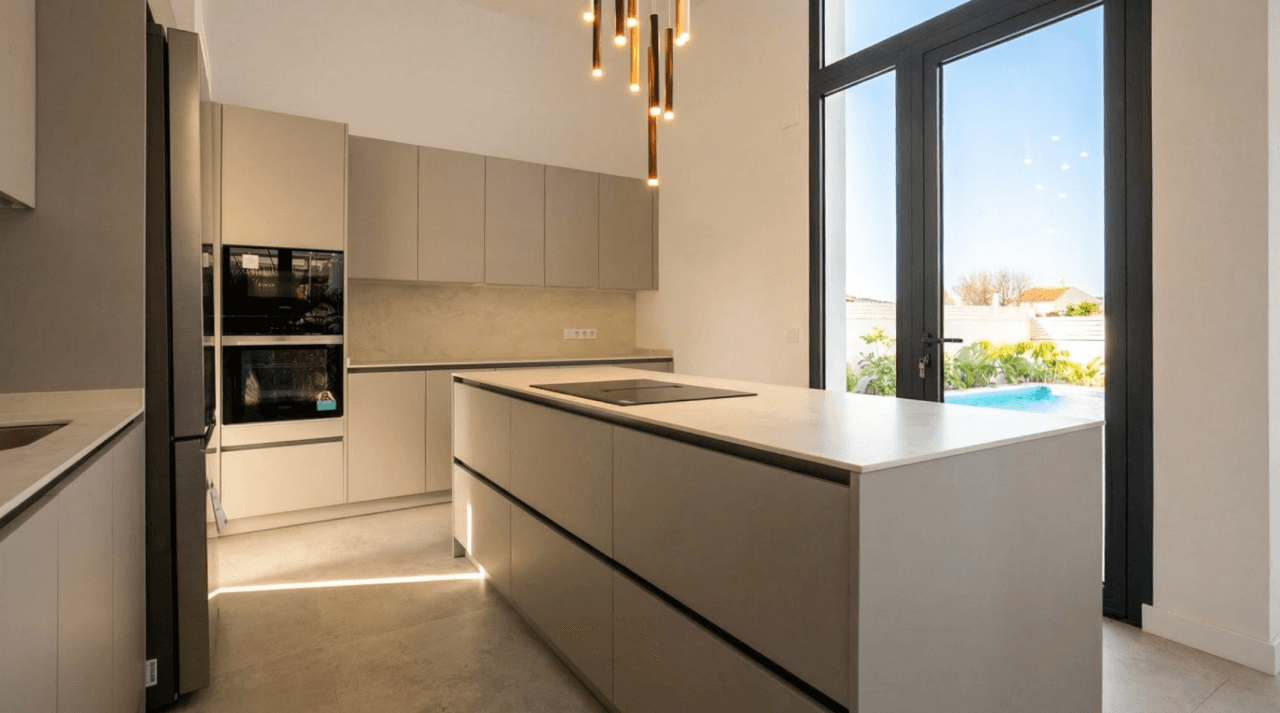 Moderna villa de nueva construcción en Vergel
