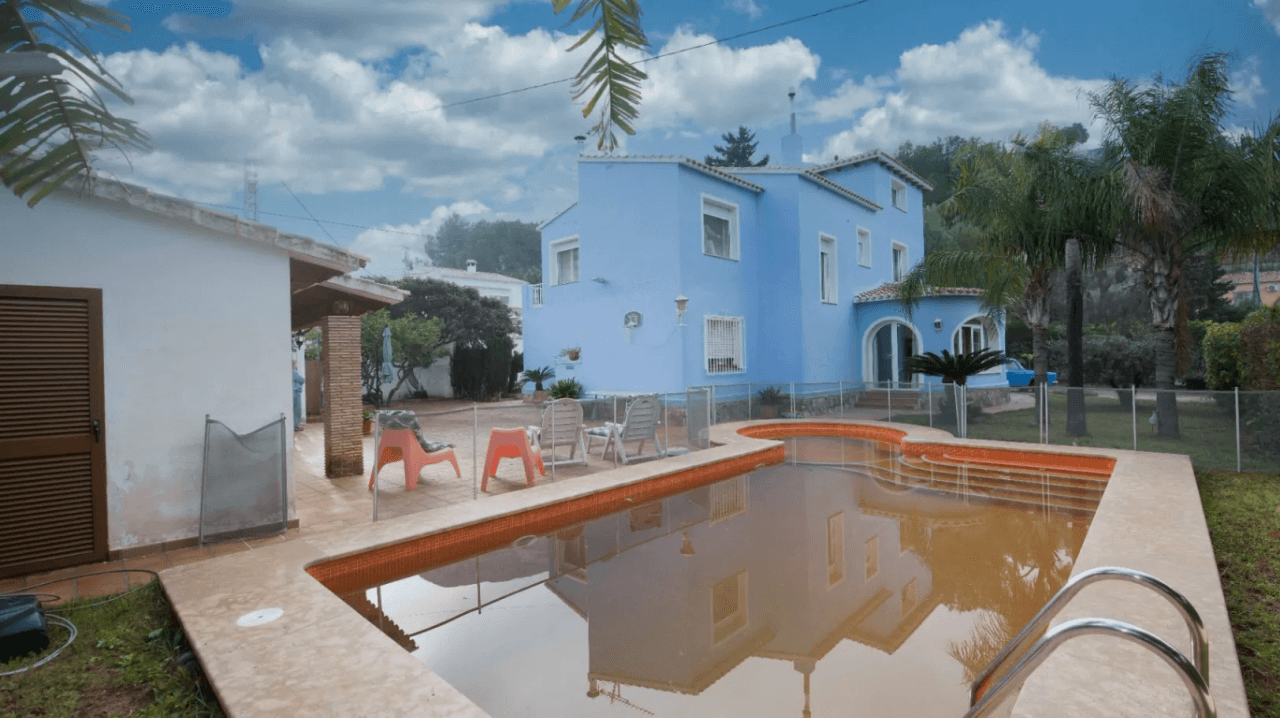 CHALET EN VENTA EN DENIA