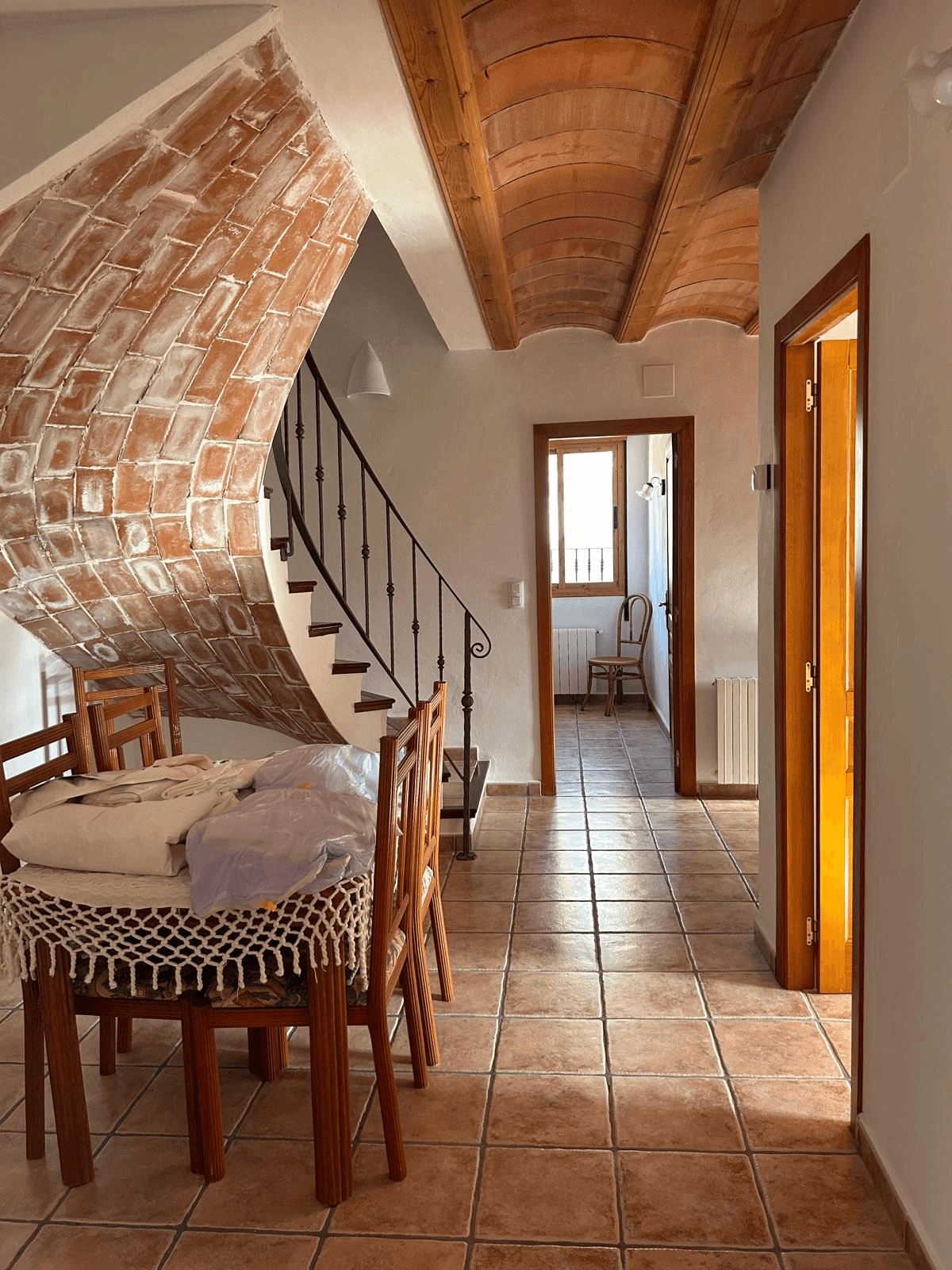 Chalet en venta con 9 dormitorios en La Carroja, Alicante