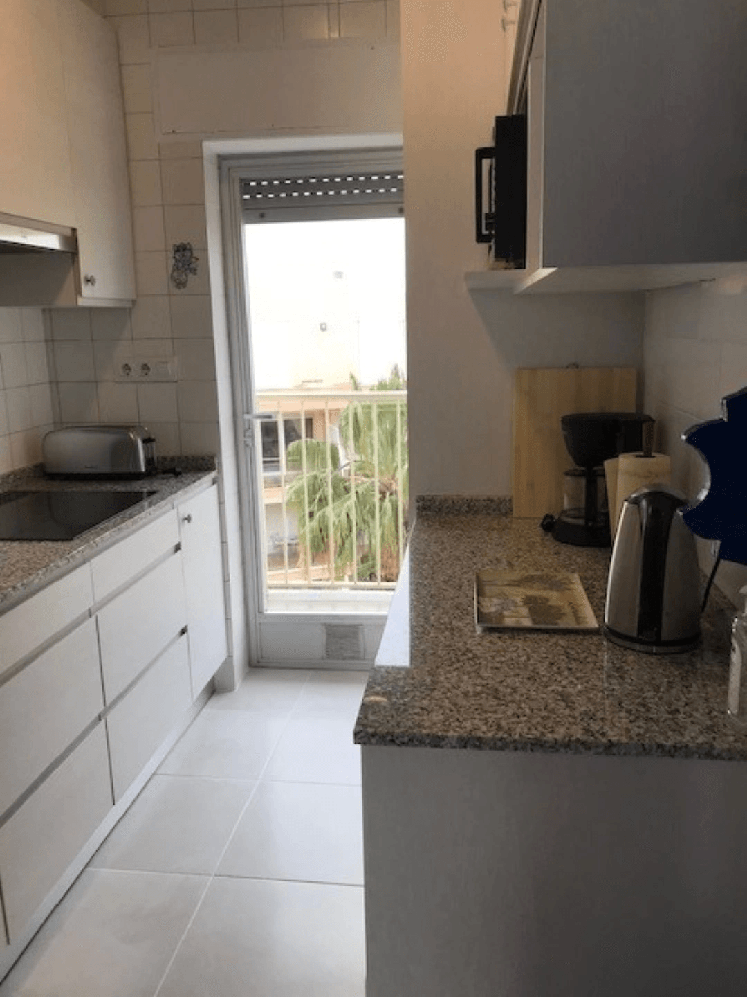 Apartamento en venta en Denia, Primera Línea Playa con vistas al mar, 2 dormitorios.