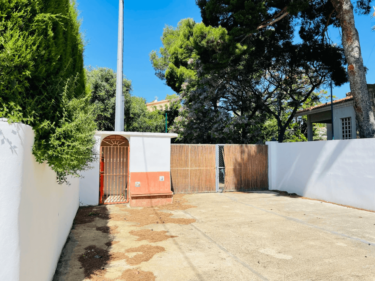 Denia. Las Rotas. Amplio Chalet en venta