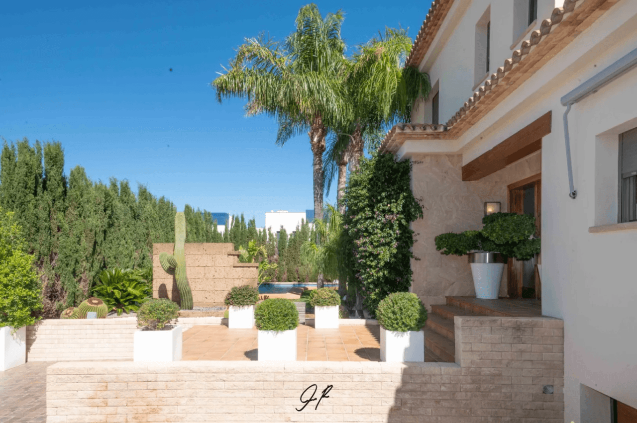 Chalet de lujo en excelente zona Residencial- Denia