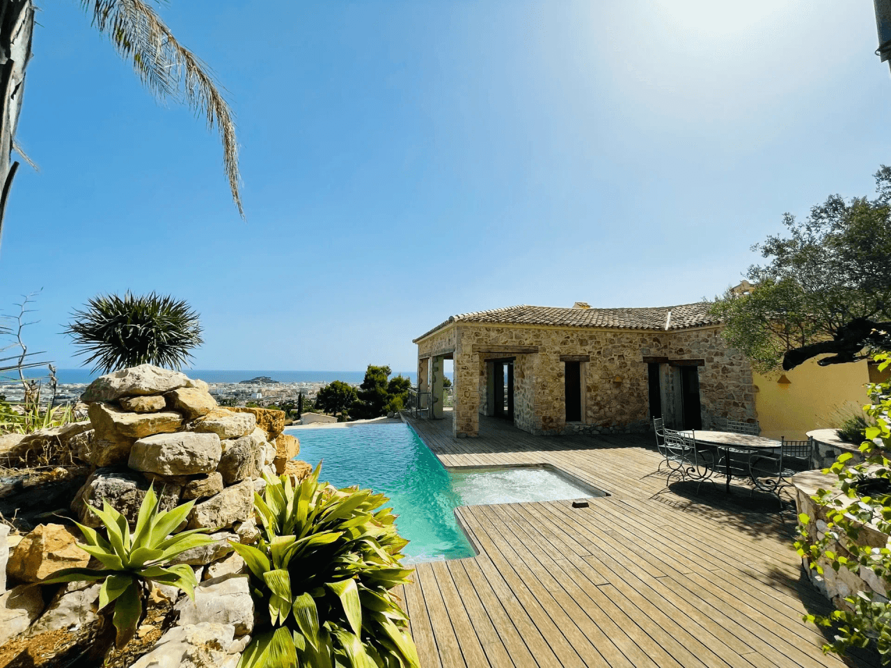 Denia. Villa de lujo con vistas maravillosas al mar, en venta