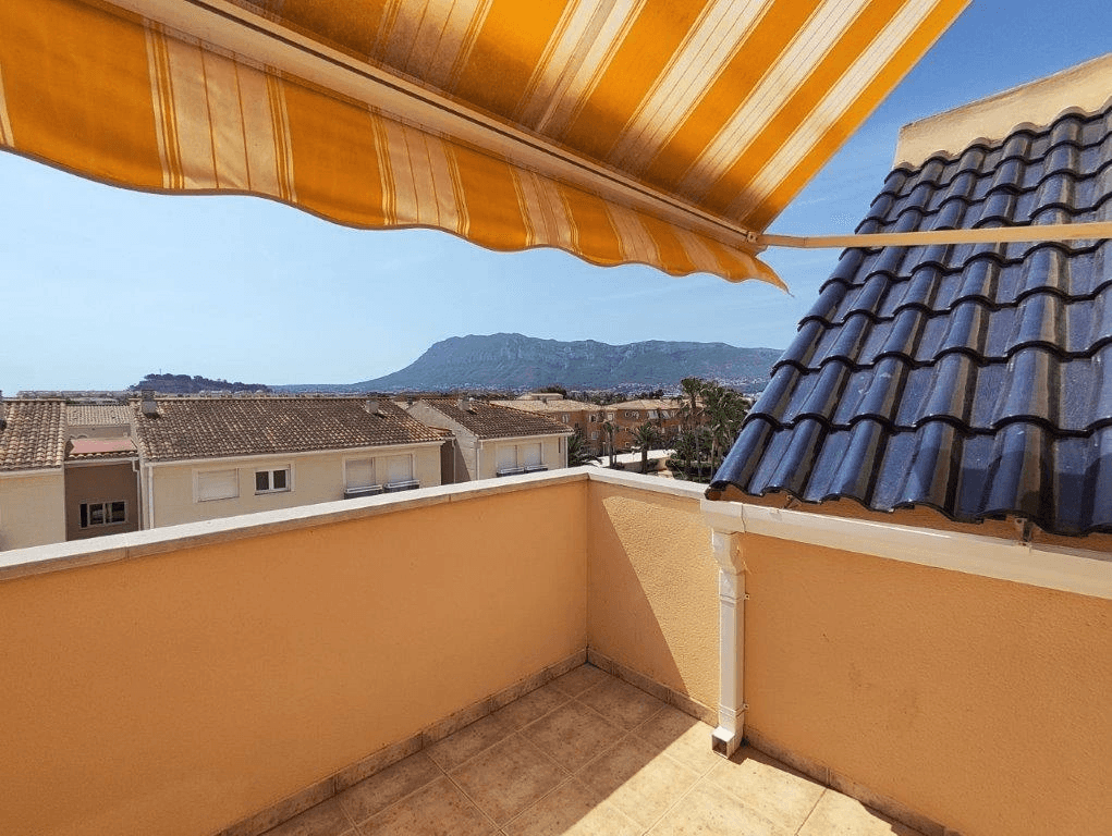 Ático dúplex cerca de la playa y del centro en Dénia en venta