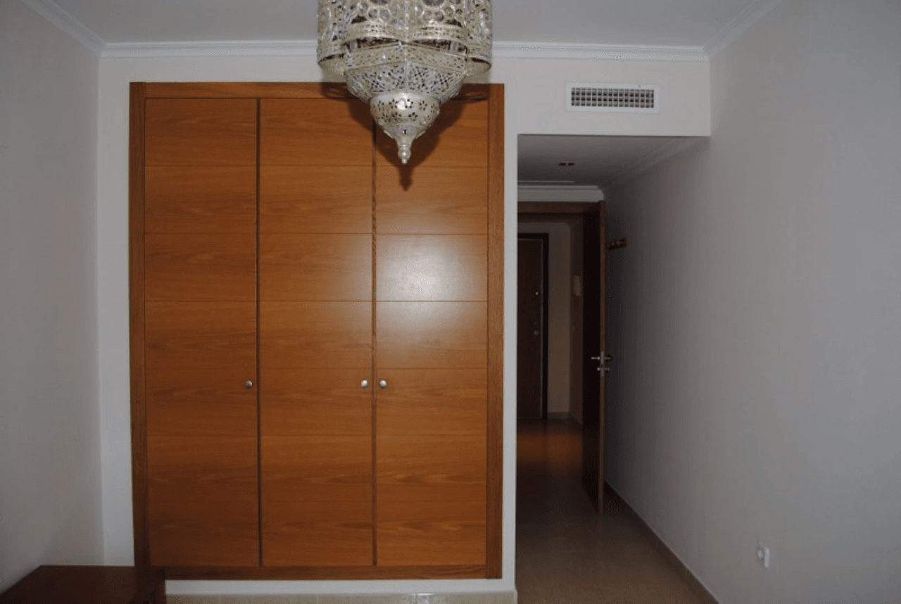 Apartamento en Denia en planta baja de 2 dormitorios y terraza privada en venta