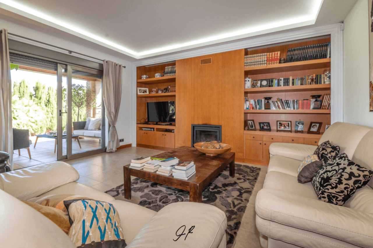Chalet de lujo en excelente zona Residencial- Denia
